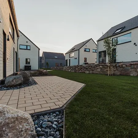 Neu Rügen Resørt Großzügige, Gemütliche Doppelhaushälfte Helge Mit Terrasse Ferienhaus