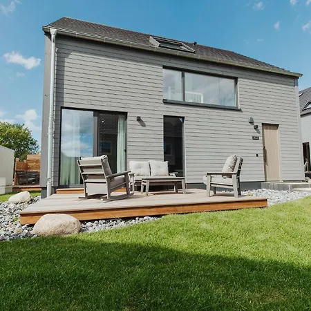 Ferienhaus Neu Rügen Resørt Großzügige, Gemütliche Doppelhaushälfte Helge Mit Terrasse