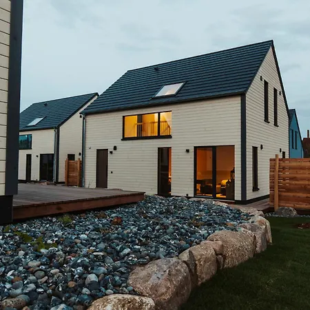 Neu Rügen Resørt Großzügige, Gemütliche Doppelhaushälfte Helge Mit Terrasse * Sagard